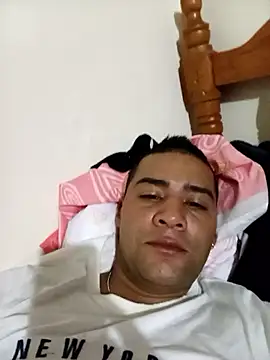 Snapshot of EISONREINA11 chatting on 28, 9, 2025 EISONREINA11 online show from 28, 9, 2025