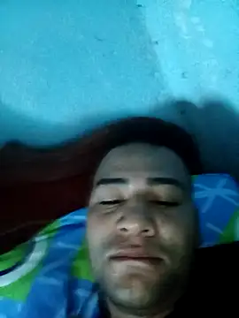 Snapshot of EISONREINA11 chatting on 4, 11, 2025 EISONREINA11 online show from 4, 11, 2025