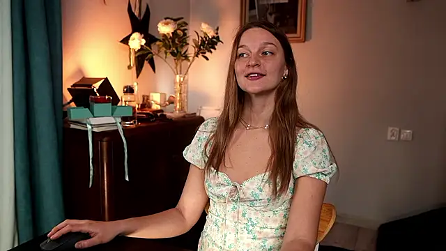 Snapshot of Special___ chatting on 4, 12, 2024 Special online show from 4, 12, 2024