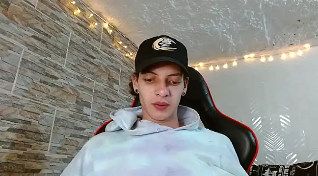 Snapshot of omar_alurba chatting on 7, 3, 2025 omar alurba online show from 7, 3, 2025