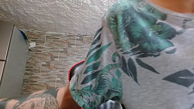 Snapshot of omar_alurba chatting on 22, 9, 2025 omar alurba online show from 22, 9, 2025