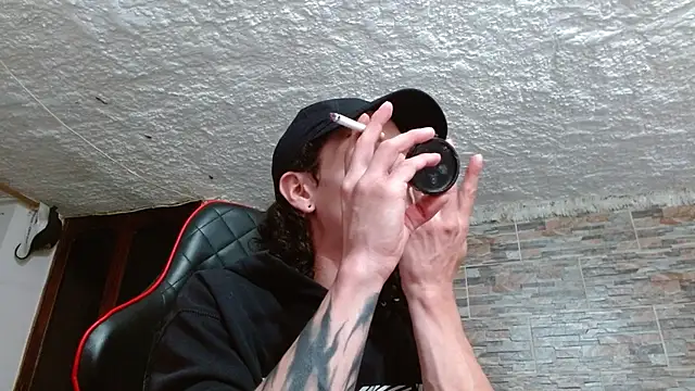 Snapshot of omar_alurba chatting on 11, 1, 2026 omar alurba online show from 11, 1, 2026