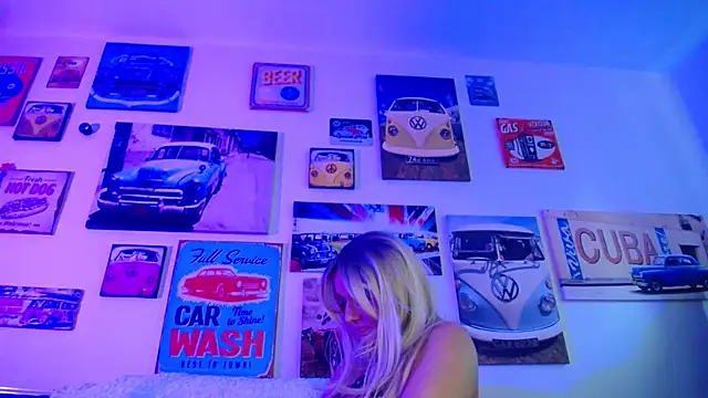 Tinkerbell822 online show from 12, 2, 2025