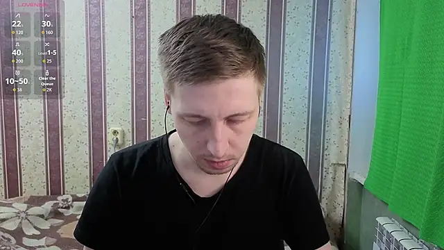 Snapshot of darienlarge chatting on 8, 6, 2026 darienlarge online show from 8, 6, 2026