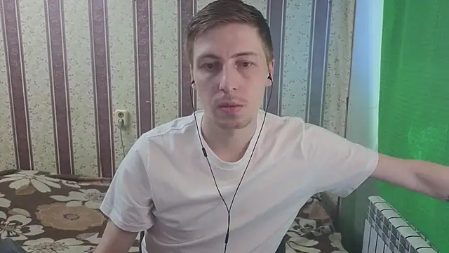 Snapshot of darienlarge chatting on 16, 7, 2026 darienlarge online show from 16, 7, 2026