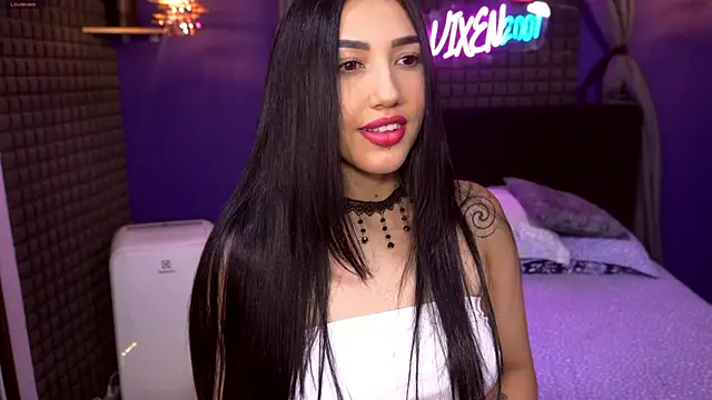 Snapshot of bull_vixen2001 chatting on 18, 6, 2026 bull vixen2001 online show from 18, 6, 2026