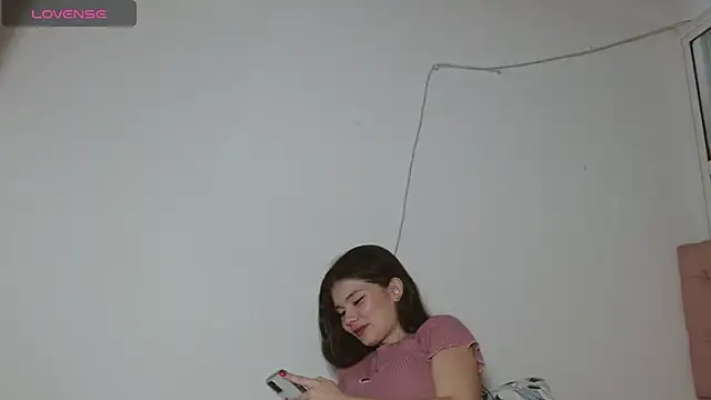emily littesweet online show from 30, 4, 2026