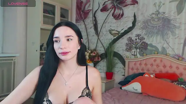 AliciaBow online show from 9, 12, 2024