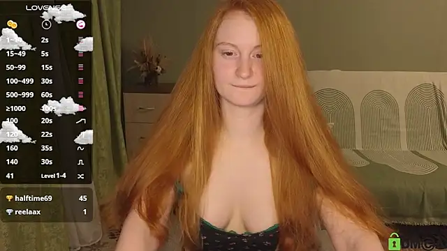 Snapshot of astoria_ross_ chatting on 10, 2, 2025 astoria ross online show from 10, 2, 2025