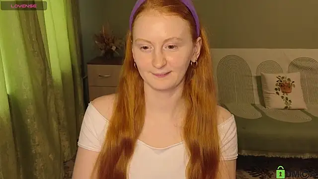 Snapshot of astoria_ross_ chatting on 21, 5, 2026 astoria ross online show from 21, 5, 2026
