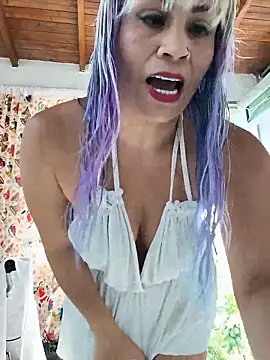 Snapshot of shelby_kutter chatting on 29, 5, 2026 shelby kutter online show from 29, 5, 2026