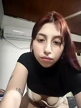 Snapshot of camilabunnyxxx chatting on 4, 12, 2024 camilabunnyxxx online show from 4, 12, 2024