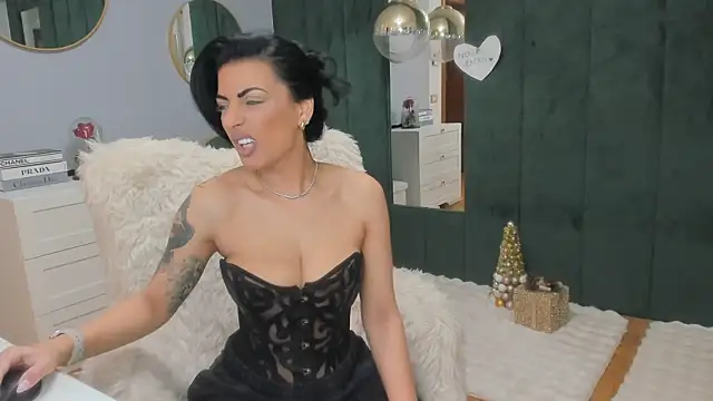 ElisaBaxter online show from 7, 1, 2026