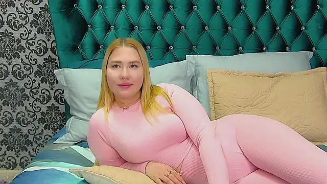 Snapshot of LunaHouston chatting on 20, 3, 2025 LunaHouston online show from 20, 3, 2025