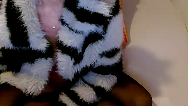 34MANON online show from 1, 2, 2026