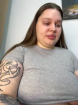 perfect sweety girl online show from 22, 10, 2025