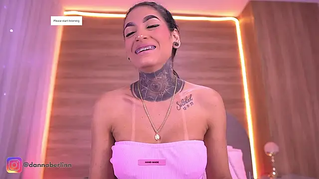 Snapshot of danna_berlin_ chatting on 23, 5, 2026 danna berlin online show from 23, 5, 2026