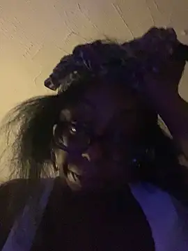 Snapshot of Goddesskarisma chatting on 8, 10, 2025 Goddesskarisma online show from 8, 10, 2025