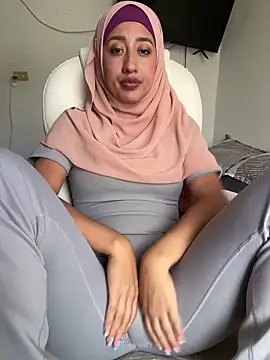 adila anich online show from 11, 9, 2025