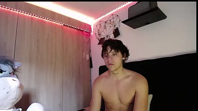 Snapshot of Santiago_kiler chatting on 2, 2, 2026 Santiago kiler online show from 2, 2, 2026