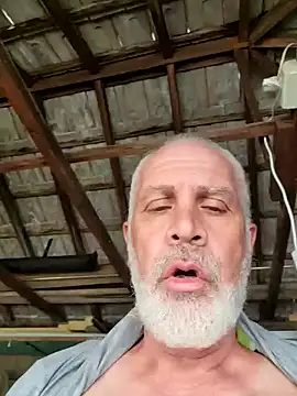Snapshot of guywifi chatting on 21, 2, 2025 guywifi online show from 21, 2, 2025