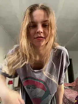 Snapshot of LeyaJohnson chatting on 21, 3, 2025 LeyaJohnson online show from 21, 3, 2025