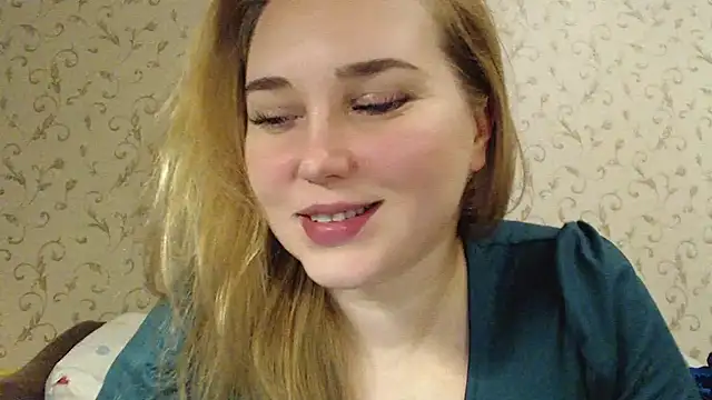 Snapshot of mmmPinUpGirl chatting on 10, 1, 2025 mmmPinUpGirl online show from 10, 1, 2025