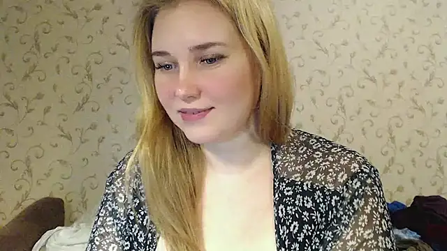 Snapshot of mmmPinUpGirl chatting on 18, 1, 2025 mmmPinUpGirl online show from 18, 1, 2025