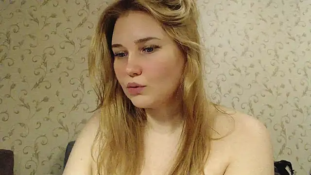 Snapshot of mmmPinUpGirl chatting on 22, 1, 2025 mmmPinUpGirl online show from 22, 1, 2025