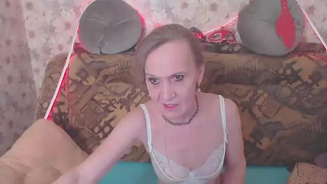 Snapshot of MissBekker chatting on 18, 4, 2026 MissBekker online show from 18, 4, 2026