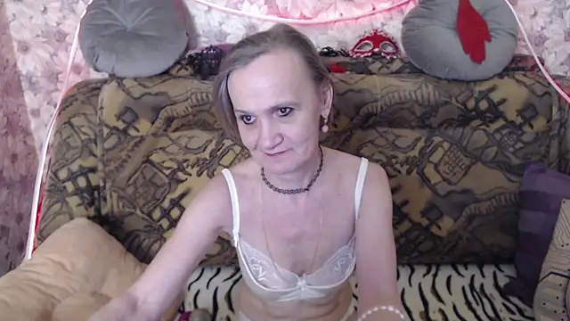 Snapshot of MissBekker chatting on 17, 5, 2026 MissBekker online show from 17, 5, 2026