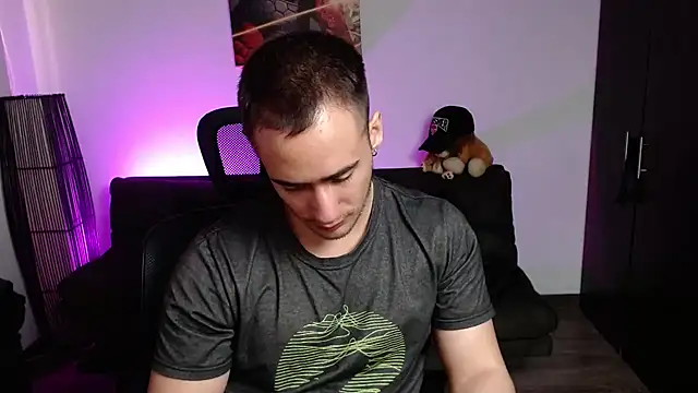 Snapshot of AlexRivera6 chatting on 20, 1, 2025 AlexRivera6 online show from 20, 1, 2025