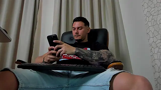 Snapshot of ClintMasters chatting on 16, 6, 2026 ClintMasters online show from 16, 6, 2026