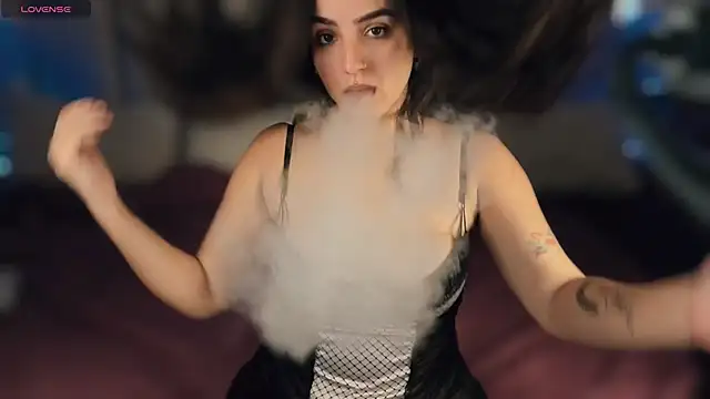 Daphne Moss online show from 12, 10, 2025