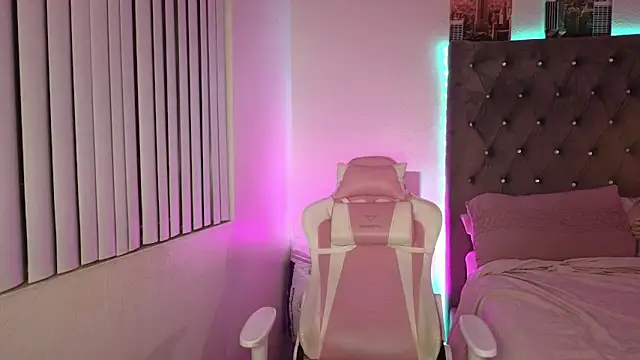 evajonez online show from 21, 11, 2025