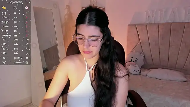 Snapshot of _Niah_ chatting on 16, 1, 2025 Niah online show from 16, 1, 2025