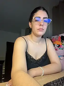  Niah  online show from 13, 4, 2026