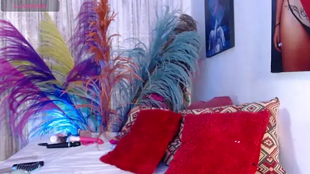 Snapshot of gatuwildhott chatting on 27, 4, 2026 gatuwildhott online show from 27, 4, 2026