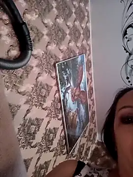 LeilaSaint online show from 2, 12, 2025