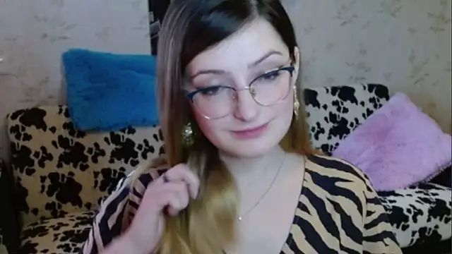 Snapshot of Arielsssplash chatting on 2, 10, 2025 Arielsssplash online show from 2, 10, 2025