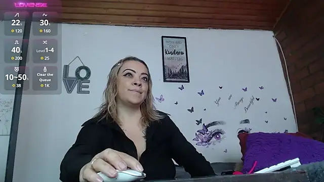 LIila28six online show from 11, 1, 2025