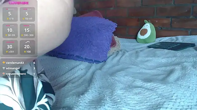 Snapshot of LIila28six chatting on 22, 2, 2025 LIila28six online show from 22, 2, 2025