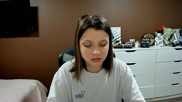 Snapshot of SoniNesti chatting on 3, 3, 2026 SoniNesti online show from 3, 3, 2026