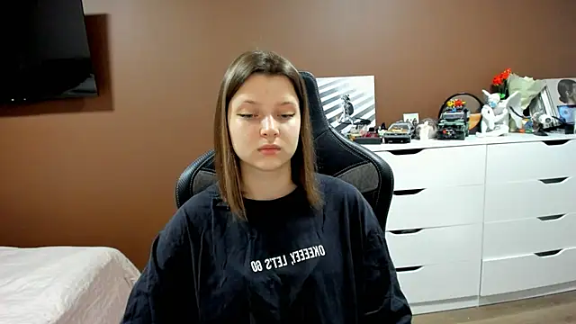 SoniNesti online show from 5, 3, 2026