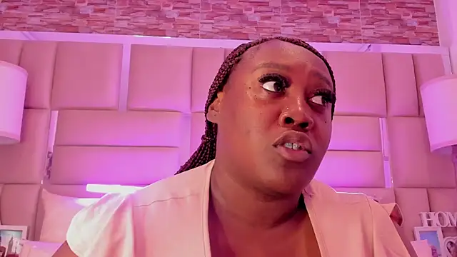 ShaniaBrownn online show from 9, 4, 2026