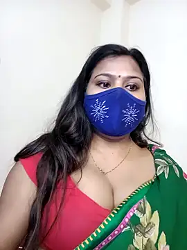 Snapshot of cutee__crazy chatting on 20, 1, 2025 cutee  crazy online show from 20, 1, 2025