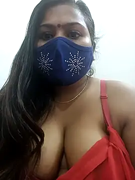 Snapshot of cutee__crazy chatting on 5, 3, 2025 cutee  crazy online show from 5, 3, 2025