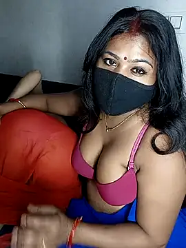 Snapshot of cutee__crazy chatting on 11, 9, 2025 cutee  crazy online show from 11, 9, 2025