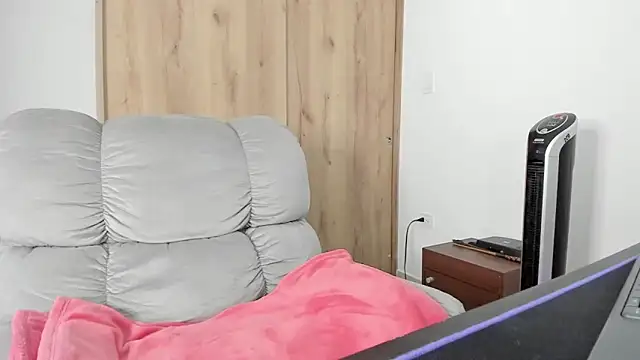 Snapshot of xspecialoomx chatting on 16, 3, 2026 xspecialoomx online show from 16, 3, 2026