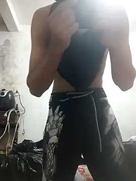 Snapshot of KleberL chatting on 17, 12, 2025 KleberL online show from 17, 12, 2025